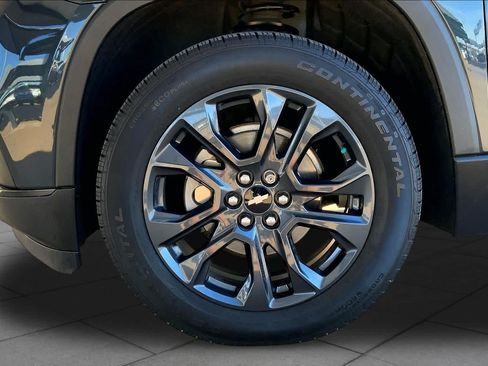 Used 2020 Chevrolet Traverse RS FWD image 11