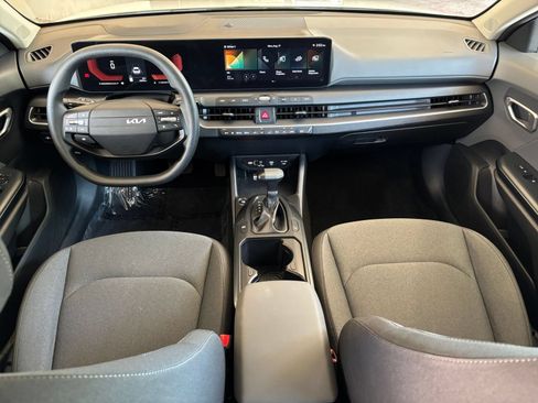 Used 2025 Kia K4 FWD image 32