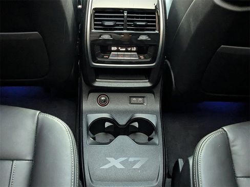 Used 2021 BMW X7 xDrive40i w/ M Sport Package image 22