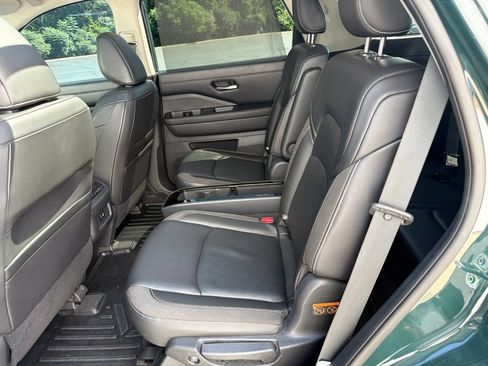 Used 2022 Nissan Pathfinder SL w/ SL Premium Package FWD image 41