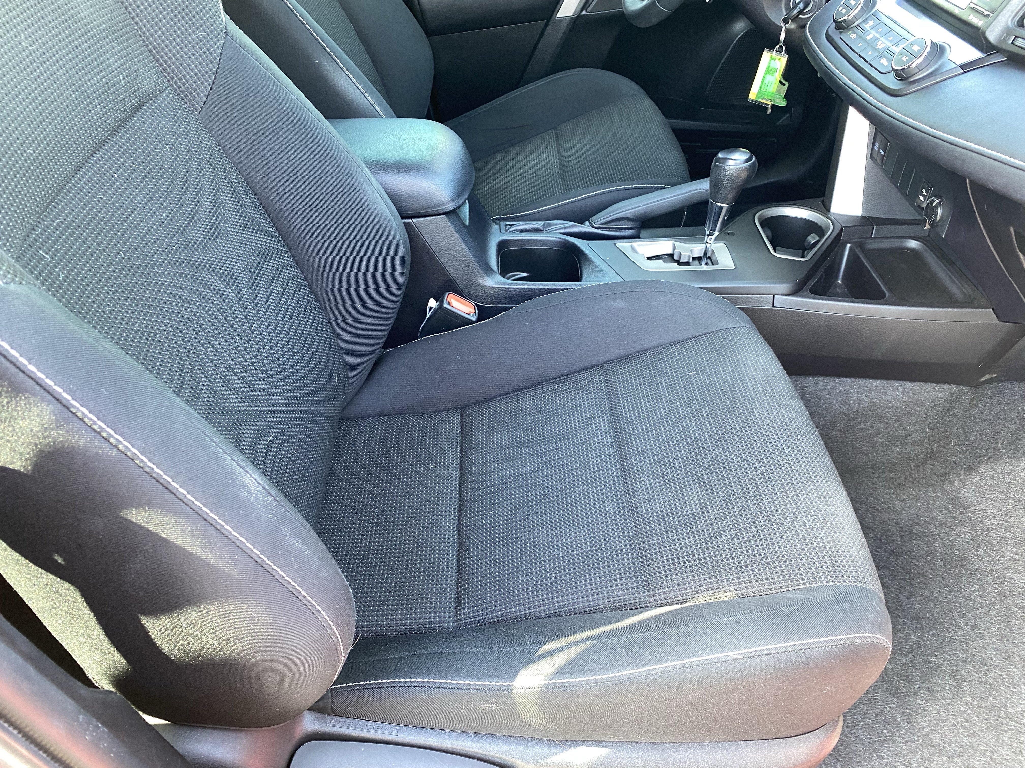 Used 2017 Toyota RAV4 XLE w/ Carpet Mat Package FWD image 11