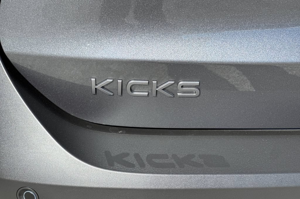 Used 2026 Nissan Kicks SV FWD image 26