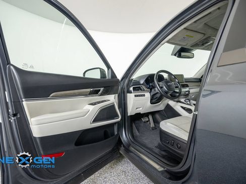 Used 2022 Kia Telluride SX w/ SX Prestige Package AWD/4WD image 9