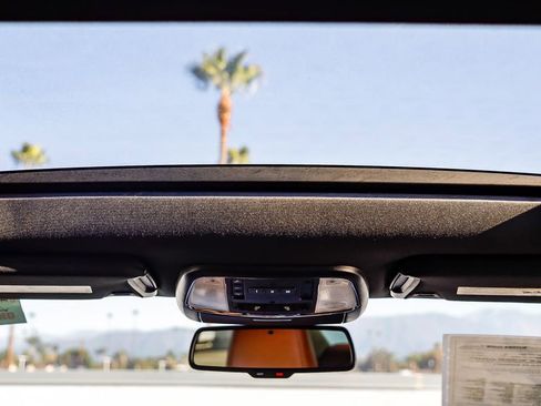 Used 2022 Dodge Charger SRT Hellcat w/ Harman/Kardon Audio Group image 17