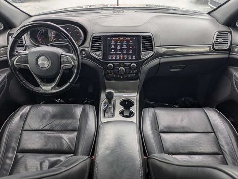 Used 2020 Jeep Grand Cherokee Overland RWD image 16