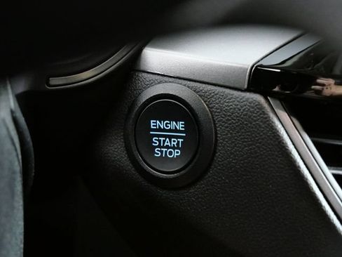 Certified 2025 Ford Escape Active AWD/4WD image 24