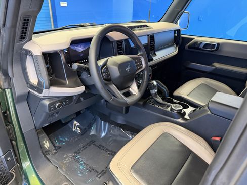 Used 2022 Ford Bronco Wildtrak AWD/4WD image 11