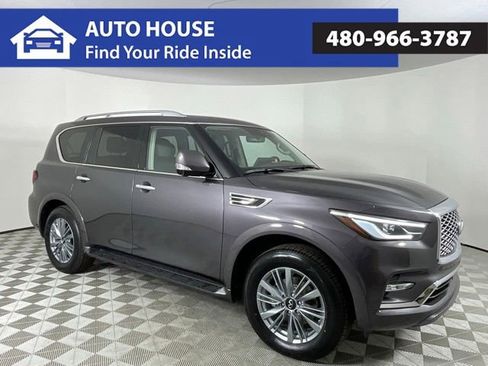 Used 2024 INFINITI QX80 Luxe image 3