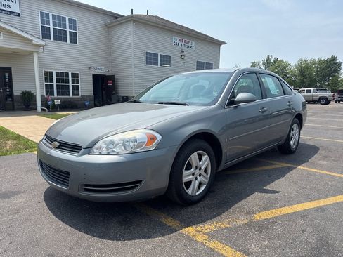 Used 2007 Chevrolet Impala LS FWD image 2