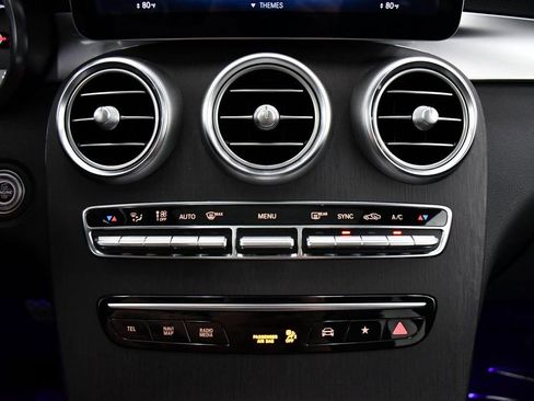 Used 2021 Mercedes-Benz GLC 300 4MATIC image 14