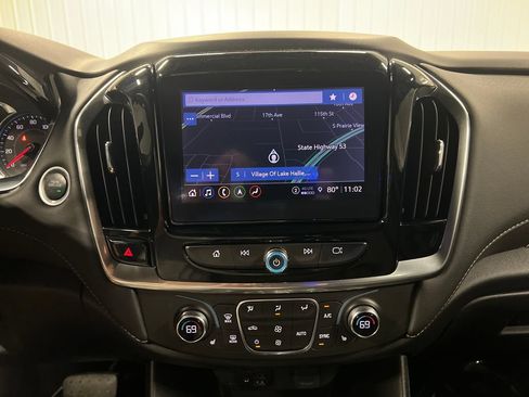 Used 2023 Chevrolet Traverse LT w/ LT Premium Package AWD/4WD image 24