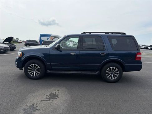 Used 2017 Ford Expedition XLT AWD/4WD image 5