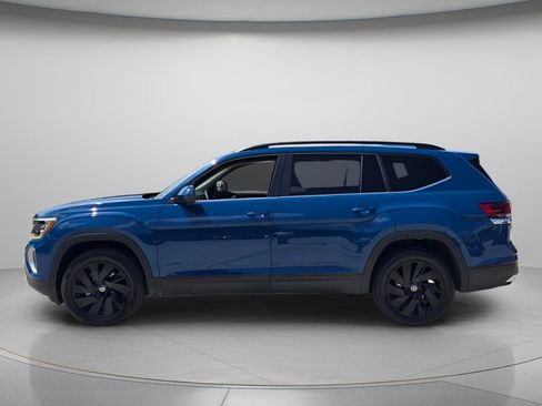 Certified 2026 Volkswagen Atlas SE w/ Panoramic Sunroof Package FWD image 3