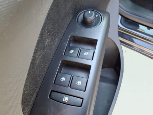 Used 2014 Chevrolet Sonic LT FWD image 13