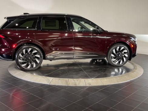 New 2024 Lincoln Nautilus Reserve w/ Equipment Group 202A image 10