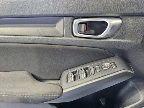 Used 2023 Honda Civic Sport image 13