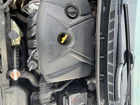 Used 2012 Hyundai Elantra GLS w/ Preferred Pkg 3 image 20