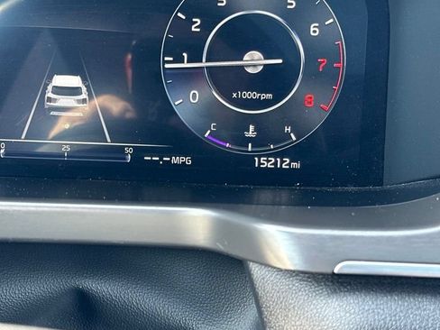 Used 2023 Kia Sorento SX AWD/4WD image 11