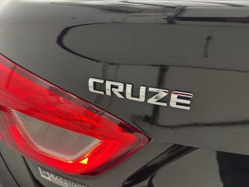 Used 2019 Chevrolet Cruze LT w/ LT Fleet Convenience Package image 14