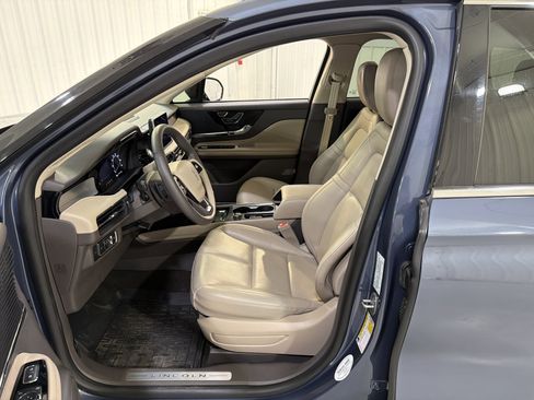 Used 2022 Lincoln Corsair FWD w/ Equipment Group 101A image 10