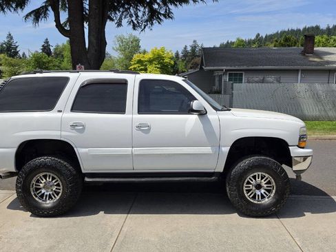 Used 2005 Chevrolet Tahoe LT w/ LT Preferred Equipment Group AWD/4WD image 4