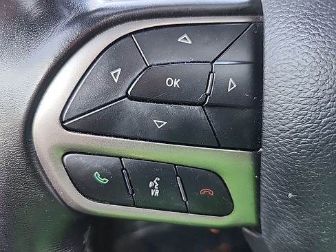 Certified 2022 Dodge Charger SXT w/ Leather Interior Group image 27