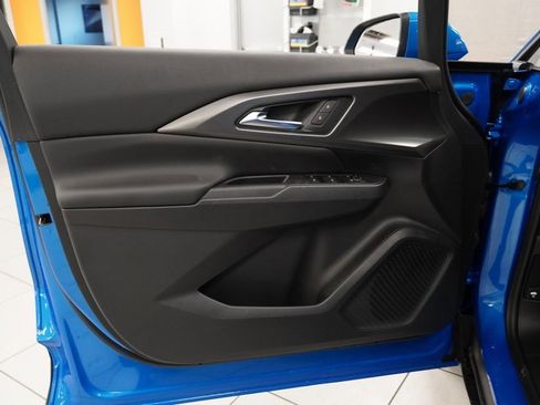 New 2026 Chevrolet Equinox EV LT image 15