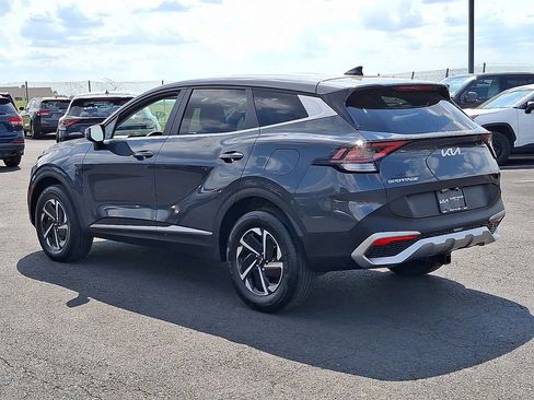Used 2023 Kia Sportage LX AWD/4WD image 4