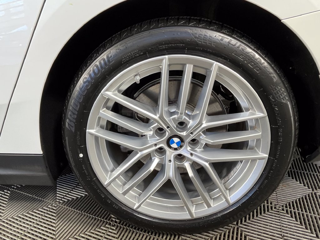 Certified 2024 BMW 540i xDrive w/ Premium Package AWD/4WD image 12