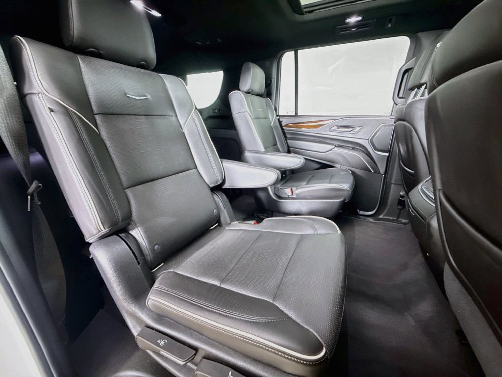 Used 2021 Cadillac Escalade ESV Premium Luxury AWD/4WD image 30
