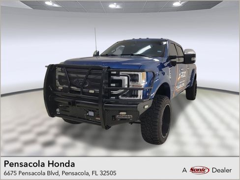 Used 2022 Ford F350 Platinum AWD/4WD image 1