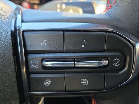 Used 2026 GMC Yukon AT4 Ultimate w/ LPO, Floor Liner Package image 17