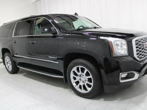 Used 2018 GMC Yukon XL Denali w/ Open Road Package AWD/4WD image 4