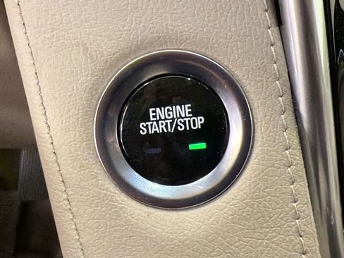 Used 2020 Cadillac Escalade Luxury AWD/4WD image 27