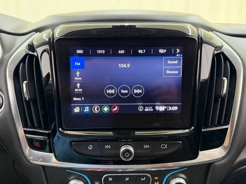 Used 2020 Chevrolet Traverse LT AWD/4WD image 25