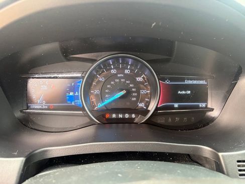 Used 2019 Ford Explorer XLT w/ Equipment Group 201A AWD/4WD image 15