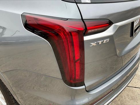 Used 2022 Cadillac XT6 Luxury image 28