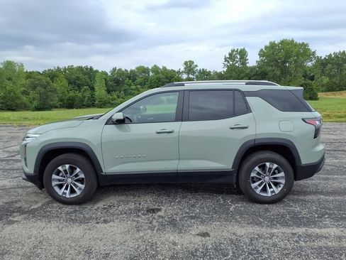 Used 2025 Chevrolet Equinox LT w/ Convenience Package II AWD/4WD image 11