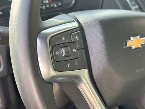 Used 2024 Chevrolet Suburban LT image 32