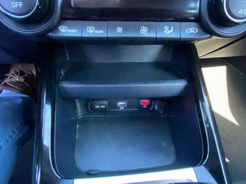 Used 2022 Kia Forte GT-Line w/ GT-Line Technology Package FWD image 25