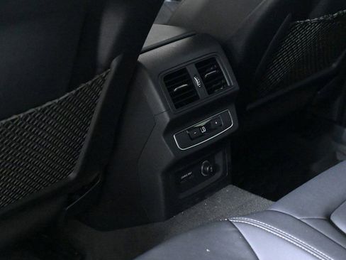 Used 2022 Audi Q5 2.0T Premium Plus w/ Premium Plus Package image 18