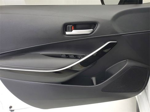 Used 2022 Toyota Corolla XSE image 20