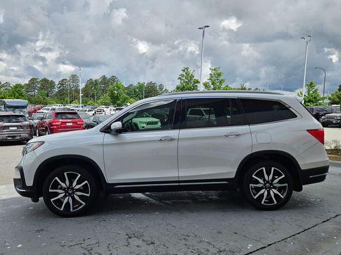 Used 2021 Honda Pilot Touring image 4