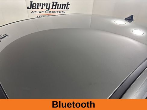 Used 2025 Hyundai Elantra Sport image 8