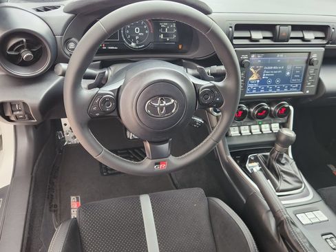 Used 2024 Toyota GR86 Premium RWD image 26