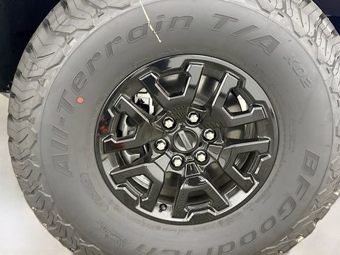 New 2026 Ford Bronco Raptor AWD/4WD image 37