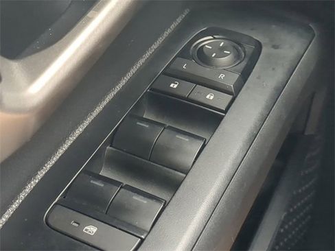 Certified 2025 Toyota Tacoma TRD Sport image 22