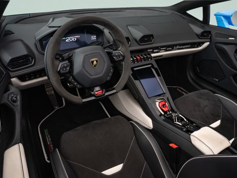 Used 2024 Lamborghini Huracan EVO AWD/4WD image 8