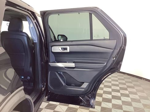 Used 2020 Ford Explorer Limited w/ Equipment Group 310A image 12