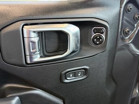 New 2026 Jeep Wrangler Unlimited Rubicon AWD/4WD image 26
